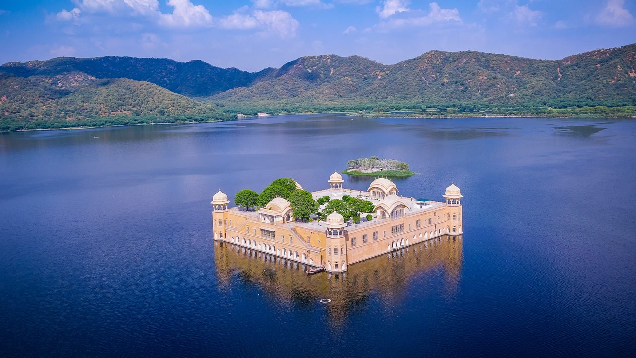 The Pink City Escape: Discover Jaipur in Style